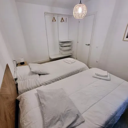San Isidro Center & 아파트 푸엔히롤라